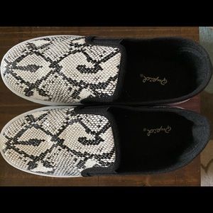 Snakeskin slip on shoes